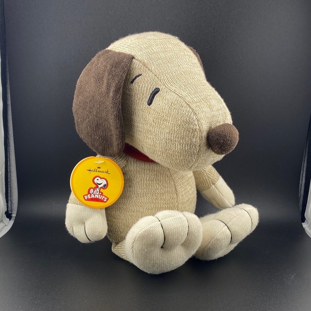 Hallmark Peanuts Knit Snoopy Plush – Large Size (Cream & Brown)